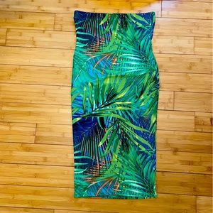Tropical print maxi skirt by ReVamped. Size large, fully lined, poly/spandex.